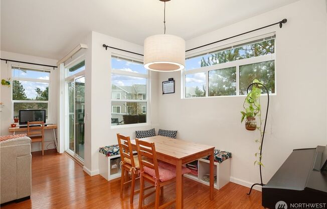 Sammamish 2 Bed 2 Bath