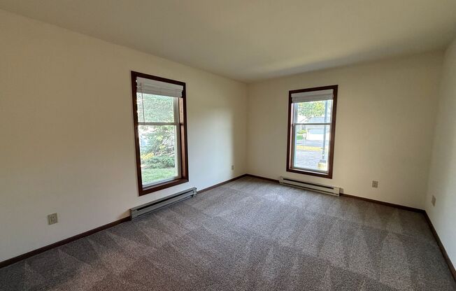 2 beds, 1 bath, 965 sqft, $1,625, Unit 7717CB