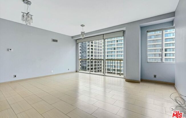 2 beds, 1.8 baths, 974 sqft, $4,200, Unit 1002