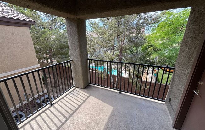 3 beds, 2 baths, $1,850, Unit UNIT 2022