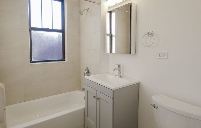 2 beds, 1 bath, 845 sqft, $2,075, Unit 3931-1
