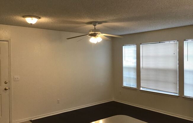 1017 S HIAWASSEE ROAD