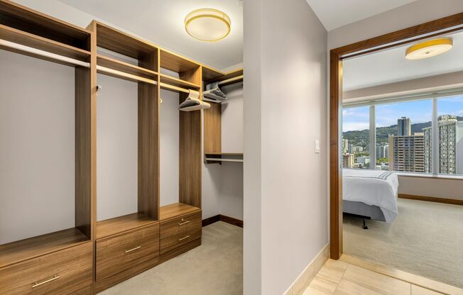 3 beds, 3 baths, $14,000, Unit # 1300