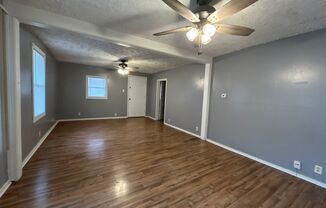 2 beds, 1 bath, $1,050