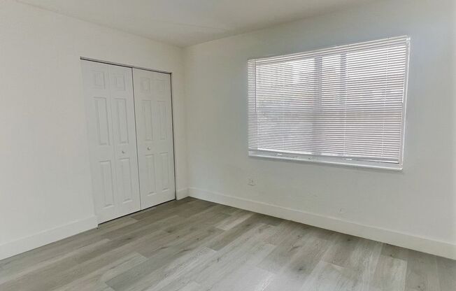 2 beds, 1 bath, 750 sqft, $1,800, Unit 5300-6