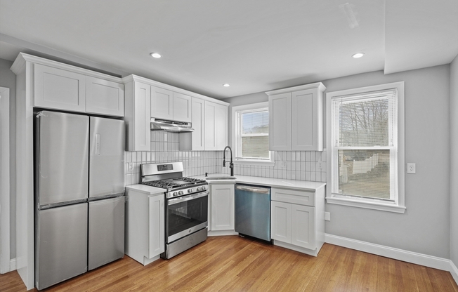 243 W SELDEN