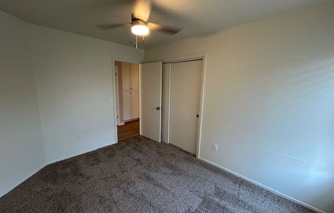 3 beds, 2 baths, $1,750, Unit 3303