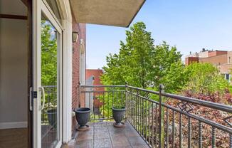 25 69 38 ST