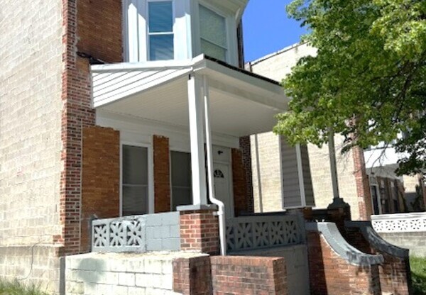 2402 LAKEVIEW AVE
