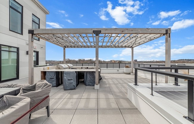 Studio, 1 bath, 531 sqft, $2,800, Unit 617