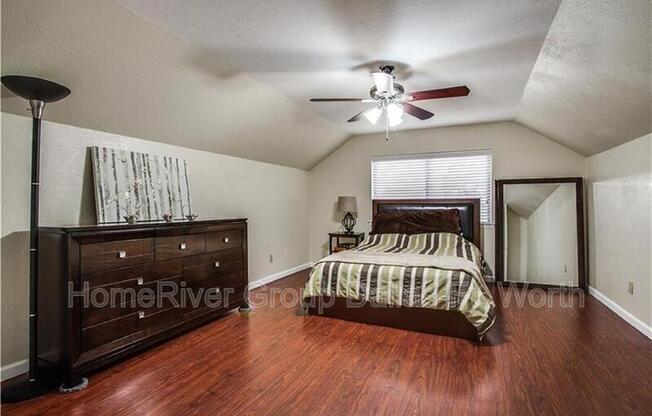 739 LOGANWOOD AVE