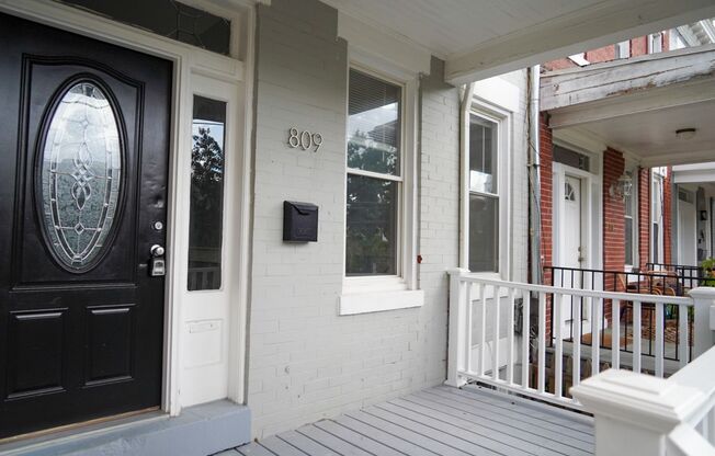 Lovely 4br/2bth home w/parking in Petworth - Priced to rent ASAP!