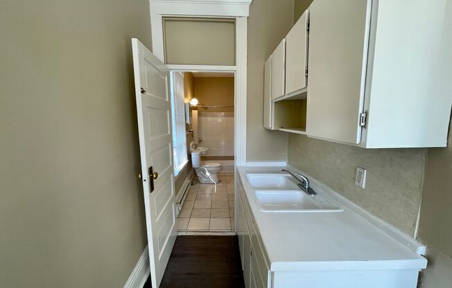 Studio, 1 bath, 339 sqft, $795, Unit 2