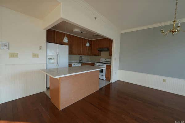 2 beds, 1 bath, $2,800, Unit 2