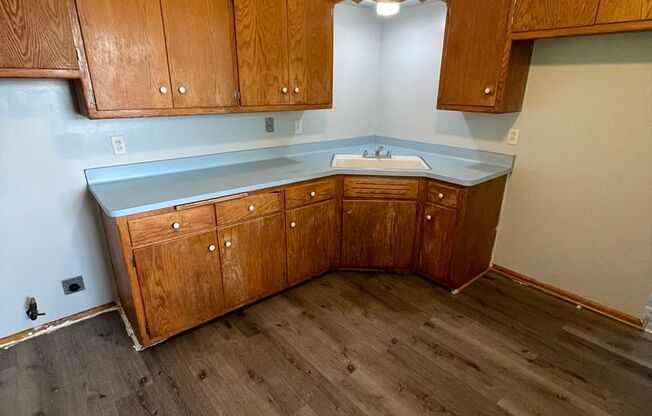 3 BDR 1 1/2 BTH in West Allis