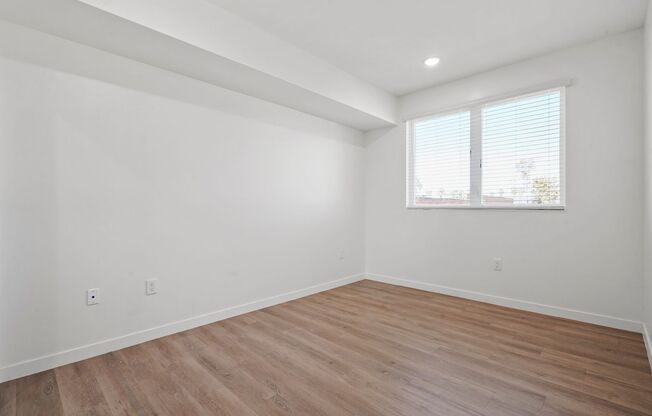 2 beds, 2 baths, 1,079 sqft, $2,850, Unit 207