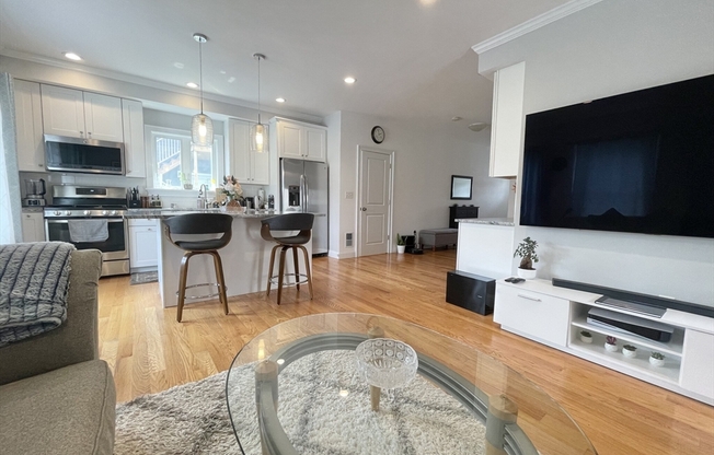 58 STARBIRD AVE