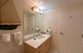 2 beds, 2 baths, 1,315 sqft, $4,500