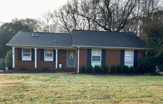 3 BR Brick Ranch with Fenced Yard in Starmount