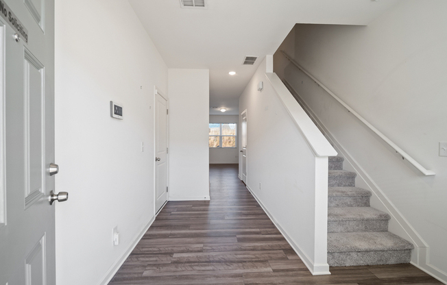 113 SWINDON DR