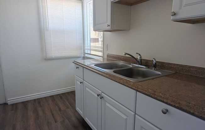 1 bed, 1 bath, $1,600, Unit 3046 1/2