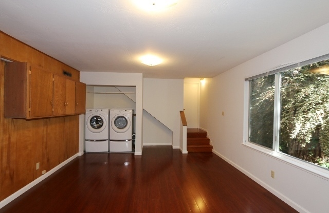 3 beds, 2 baths, $5,000