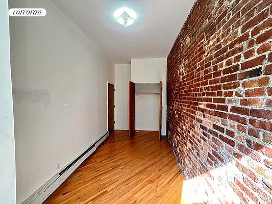 463 5 AVE