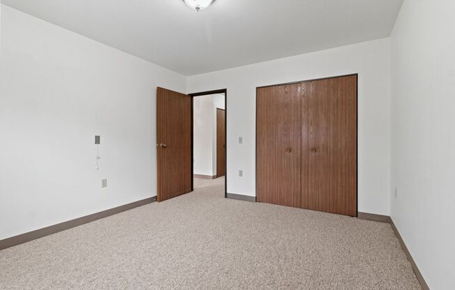 2 beds, 1 bath, 900 sqft, $995, Unit 2840-110
