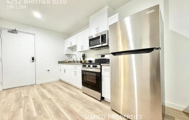 4252 WHITTIER BLVD