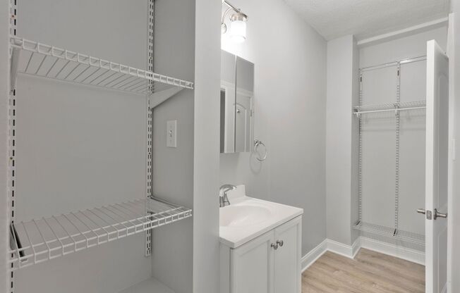 Studio, 1 bath, 282 sqft, $1,495, Unit 307