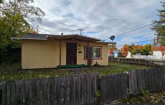 2 beds, 2 baths, $1,300