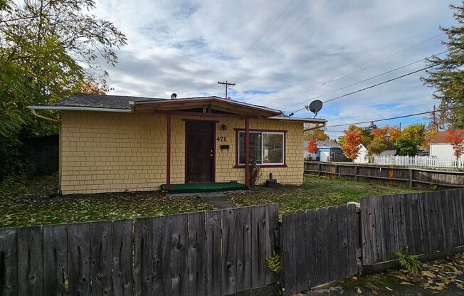 Charming Home Close to Downtown Grants Pass