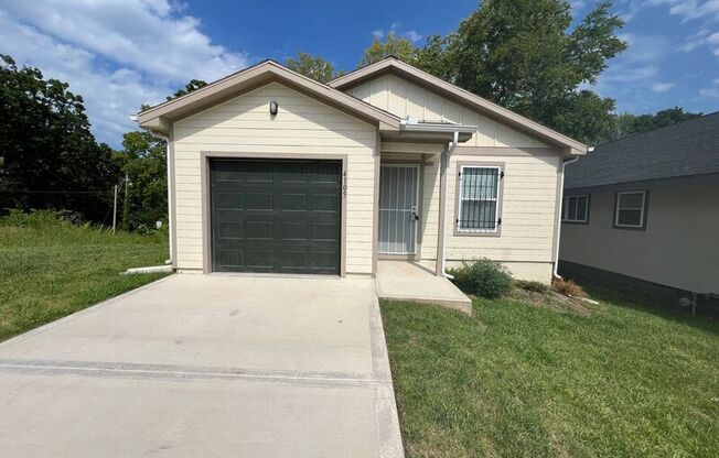 3 beds, 2 baths, 1,510 sqft, $1,600