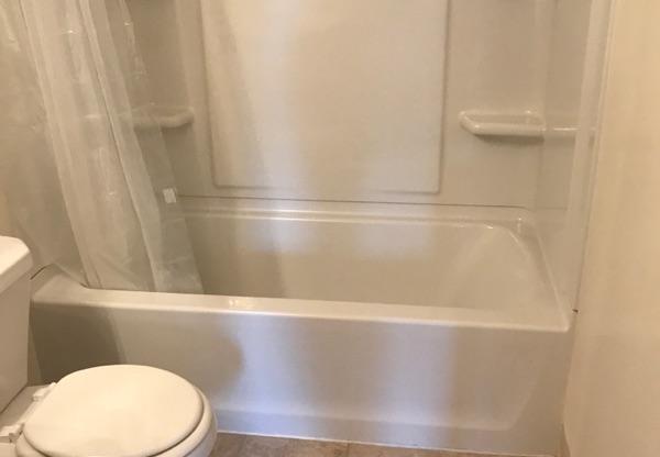 1 bed, 1 bath, 625 sqft, $850, Unit 4112 Wyndsor Terrace Building 1 #15