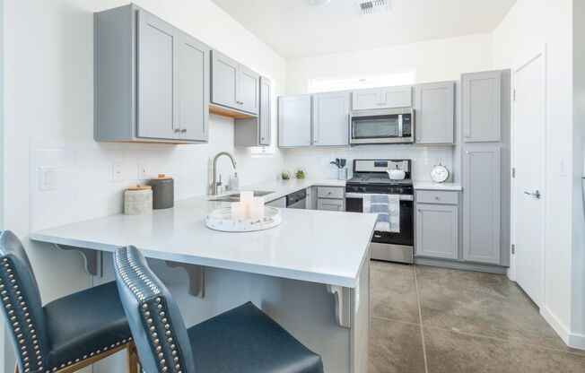 1 bed, 1.5 baths, 850 sqft, $1,995, Unit 1048-1