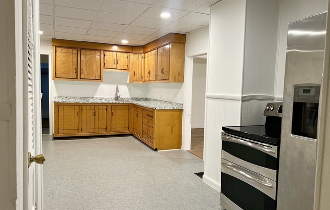 47 LANSING PL