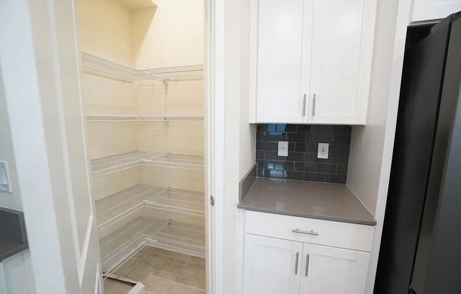 Newly Built Single Family House with TWO MASTER bedrooms in Winter Springs！