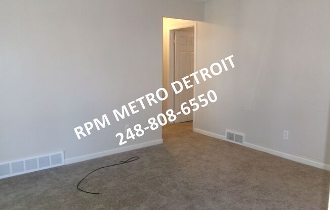 3 beds, 1 bath, $1,275