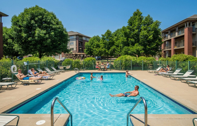 Studio, 1 bath, 526 sqft, $1,330, Unit 290-104