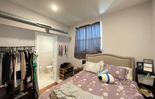 1 bed, 1 bath, $1,350, Unit Apt 19