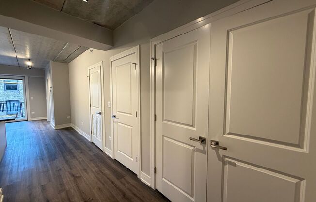 1 bed, 1 bath, 681 sqft, $2,550, Unit 952-309