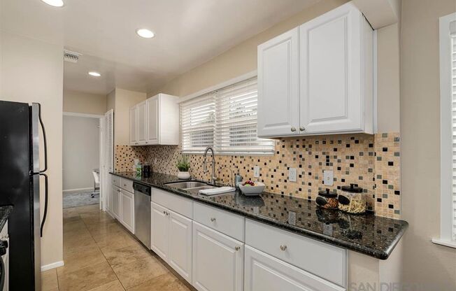 !!!CHARMING 4 BED 1 BATH HOME, DETACHED GARAGE, IN NORMAL HEIGHTS, AC, INCREDIBLE BACKYARD !!!