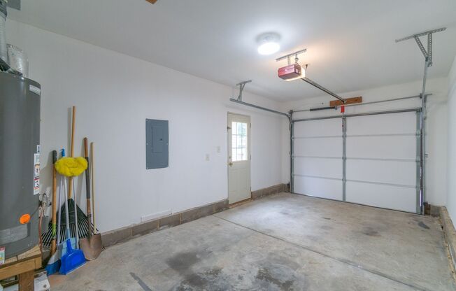 Lovely home in Monroe!