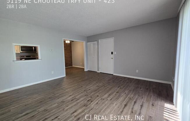 5119 NE CHOUTEAU TRFY