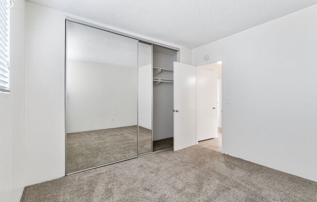 3 beds, 1.5 baths, 1,110 sqft, $2,950, Unit 16