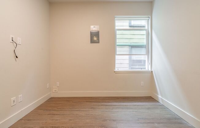 Studio, 1 bath, 210 sqft, $1,015, Unit 102