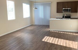 2 beds, 1.5 baths, 1,203 sqft, $1,600, Unit 31