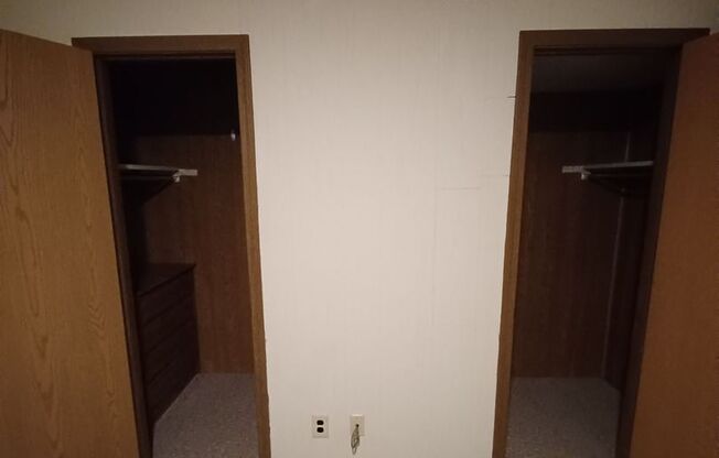 2 beds, 1.5 baths, $749, Unit #17