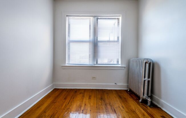 7944 S Paulina