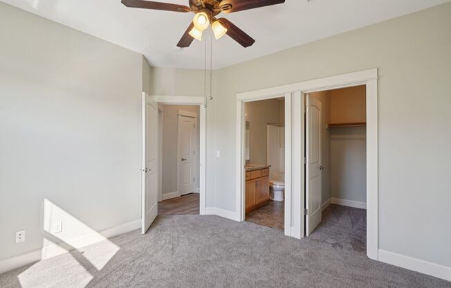 2 beds, 2 baths, 966 sqft, $1,795, Unit 302